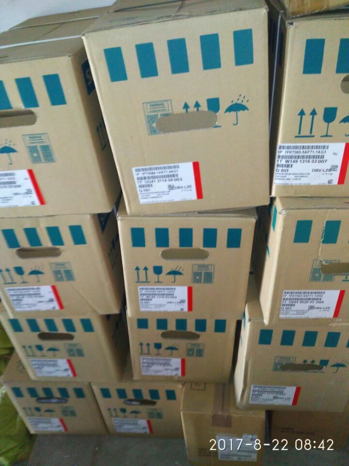 SIEMENS AC SERVO MOTOR 1FK7060-5AF71-1AG3 NEW ORIGINAL FREE EXPEDITED SHIPPING DHL / UPS / FedEx