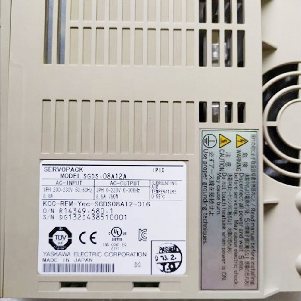 1PC New Yaskawa SGDS-08A12A Servo Driver Expedited Shipping