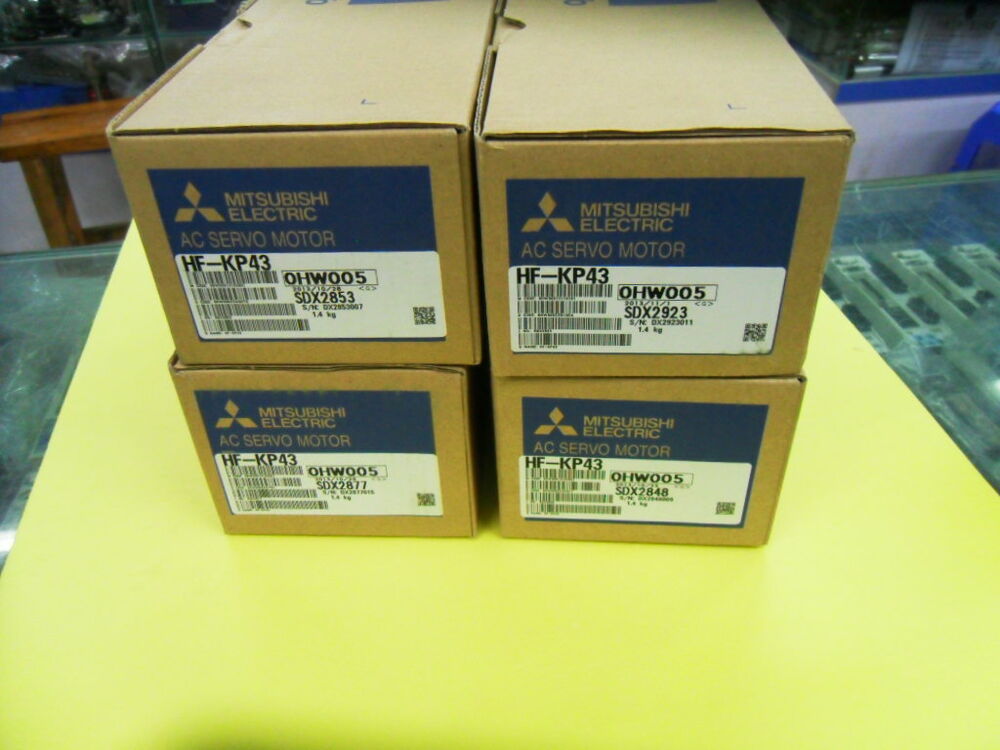 MITSUBISHI AC SERVO MOTOR HF-KP43 HFKP43 NEW ORIGINAL FREE EXPEDITED SHIPPING DHL / UPS / FedEx