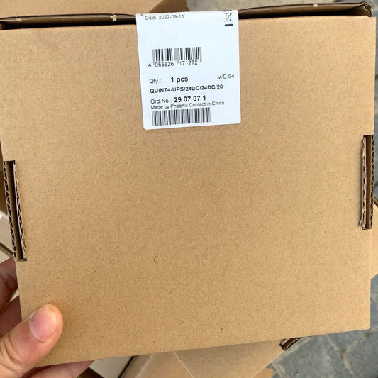 1PC New Phoenix QUINT4-UPS/24DC/24DC/20 2907071 = DHL / UPS / FedEx