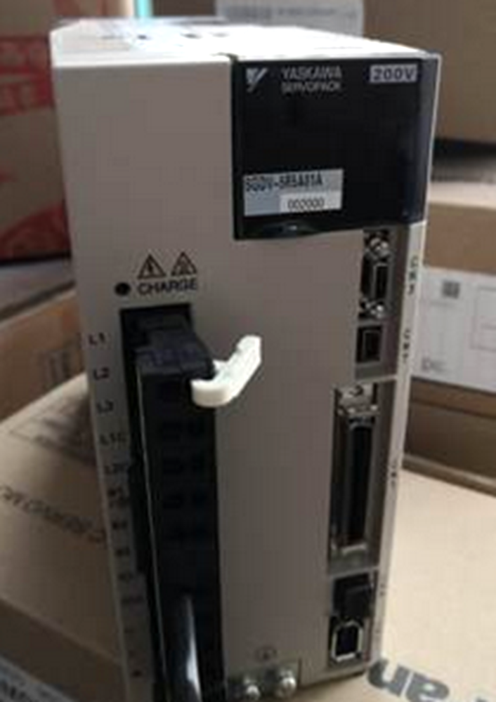 1PC New Yaskawa SGDV-5R5A01A002000 Servo Driver Expedited Shipping