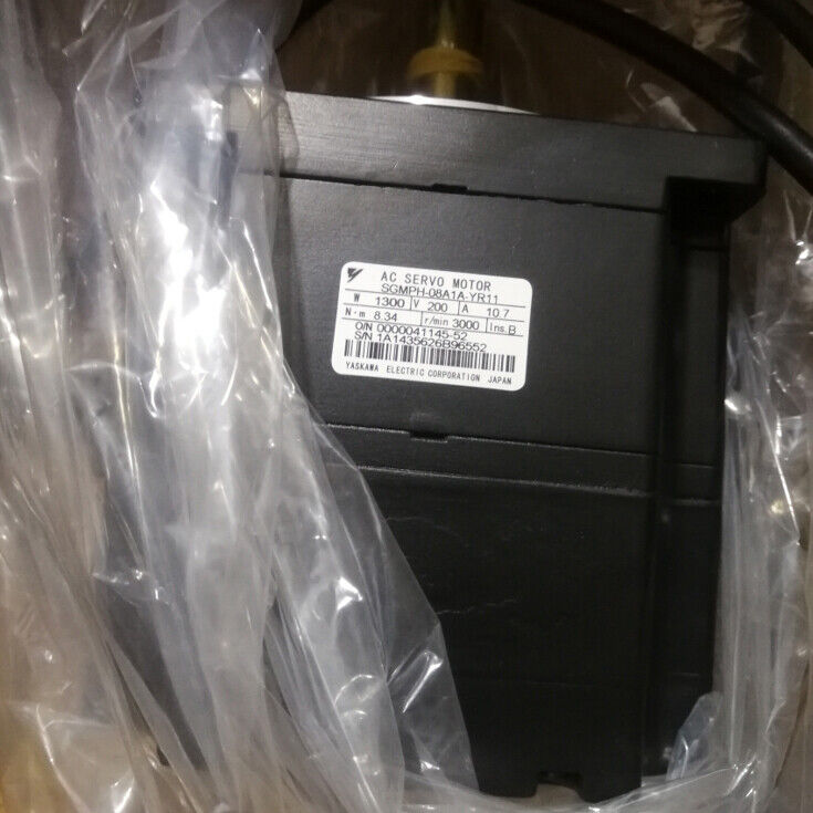 1PC New Yaskawa SGMPH-08A1A-YR11 Servo Motor Expedited Shipping SGMPH08A1AYR11