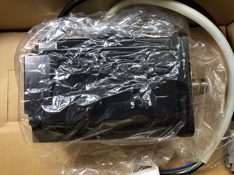 1PC New Yaskawa SGMPH-04AAA4B Servo Motor Expedited Shipping SGMPH04AAA4B