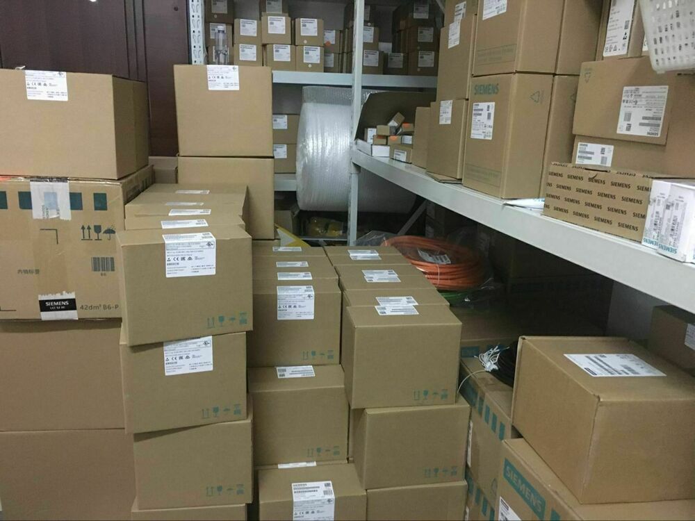New Siemens 6SN1 118-0NJ01-0AA1 6SN1118-0NJ01-0AA1 SIMODRIVE 611 universal U HR