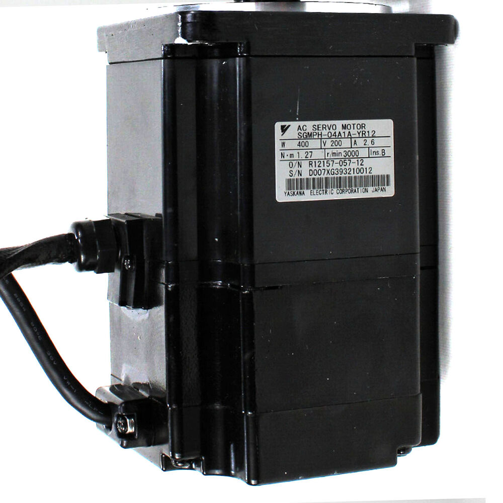 1PC New Yaskawa SGMPH-04A1A-YR12 Servo Motor Expedited Shipping