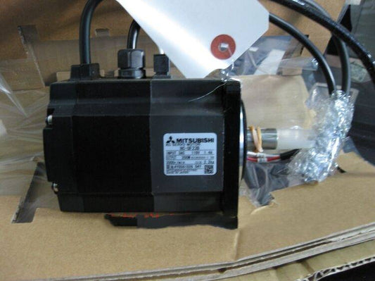 1PC Mitsubishi HC-UF23BK Servo Motor HCUF23BK New In Box Expedited Shipping DHL / UPS / FedEx