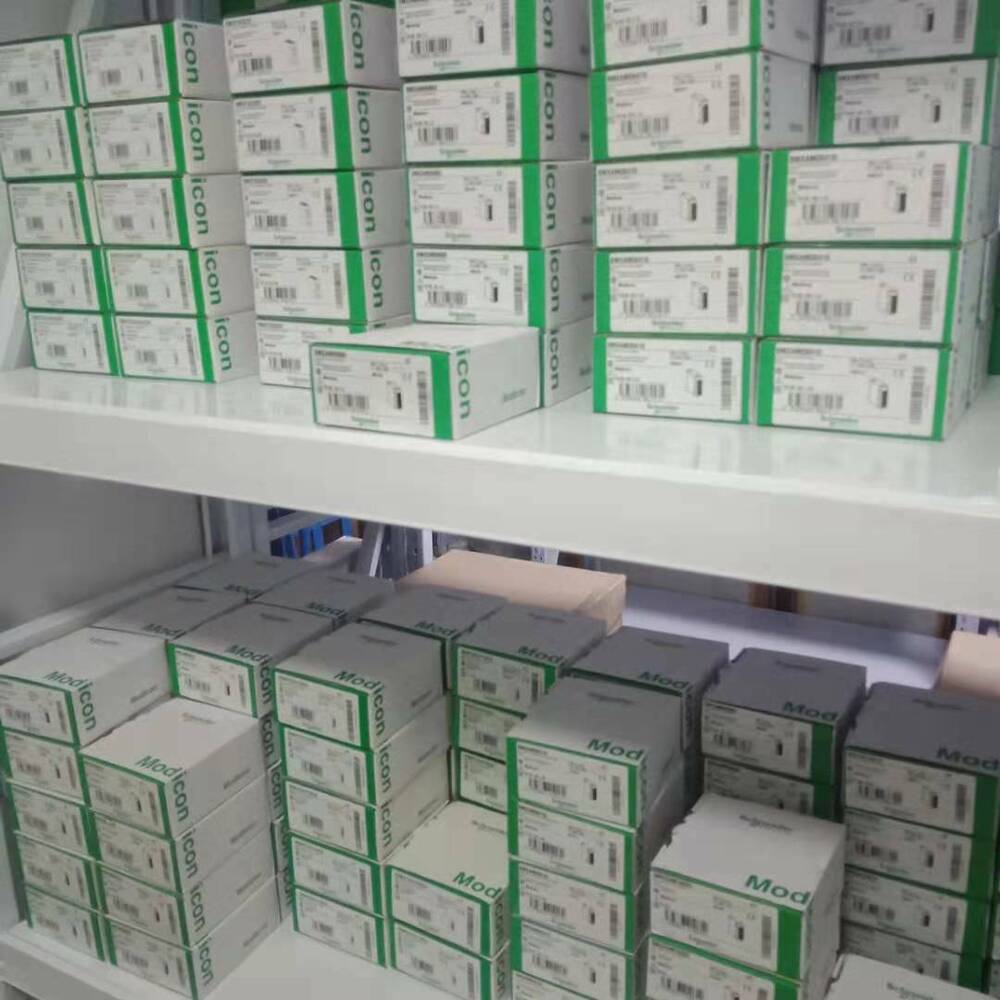 1PC New Schneider LXM52DD18C41000 AC Servo Drive PLC Module Expedited Shipping DHL / UPS / FedEX