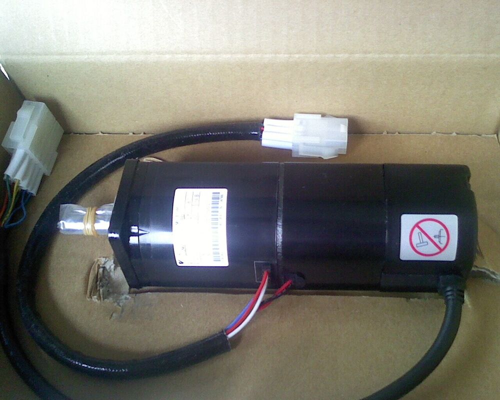 1PC New Yaskawa SGM-A8A3TA11 Servo Motor Expedited Shipping SGMA8A3TA11