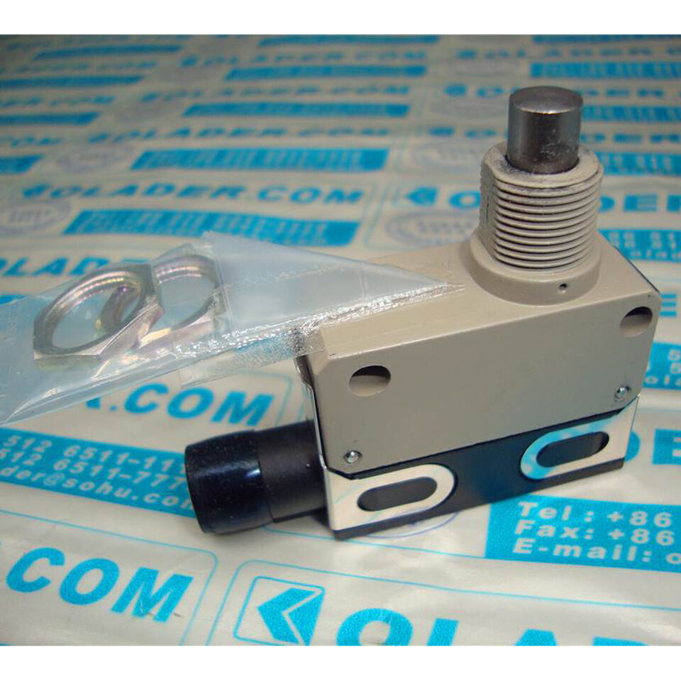 New Omron D4E-1C10N Limit Switch D4E1C10N Free Shipping 1PC DHL / UPS / FedEx