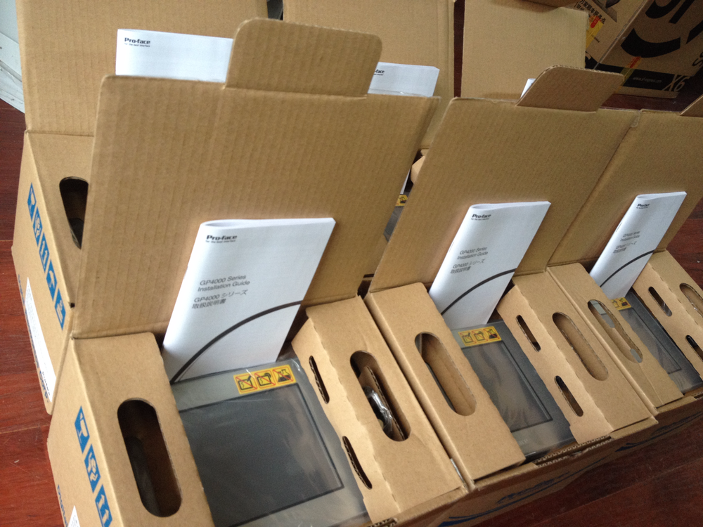 1PC New Pro-face PFXGP4203TAD HMI Touch Screen Expedited Shipping DHL / UPS / FedEx