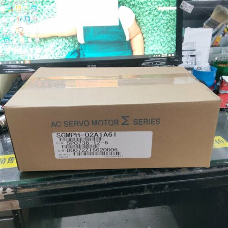 1PC New Yaskawa SGMPH-02A1A61 Servo Motor Expedited Shipping SGMPH02A1A61