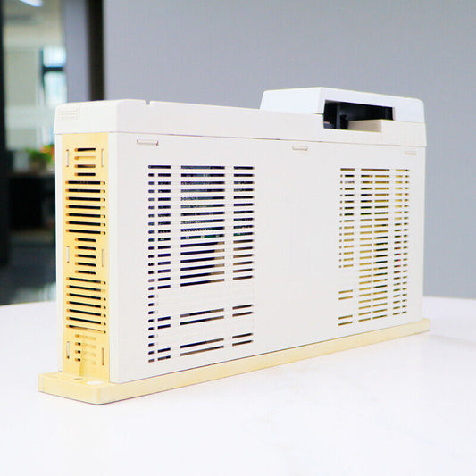 Mitsubishi MDS-C1-V2-1010 SERVO DRIVE UNIT FAST SHIP MDSC1V21010 UPS / DHL / Fedex