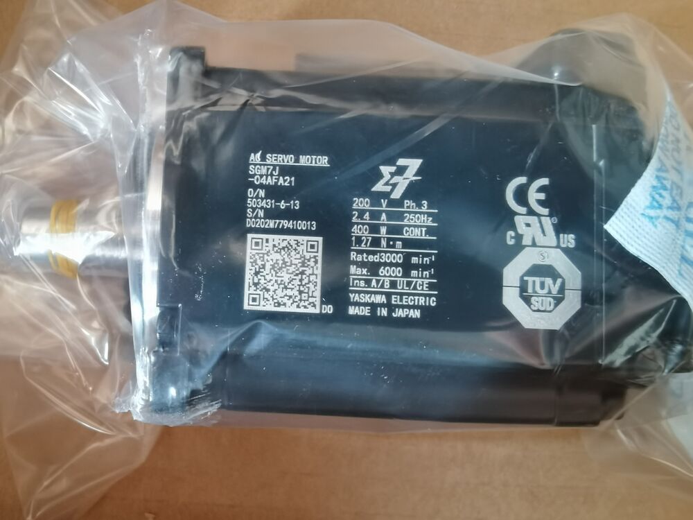 1PC New Yaskawa SGM7J-04AFA21 Servo Motor Expedited Shipping