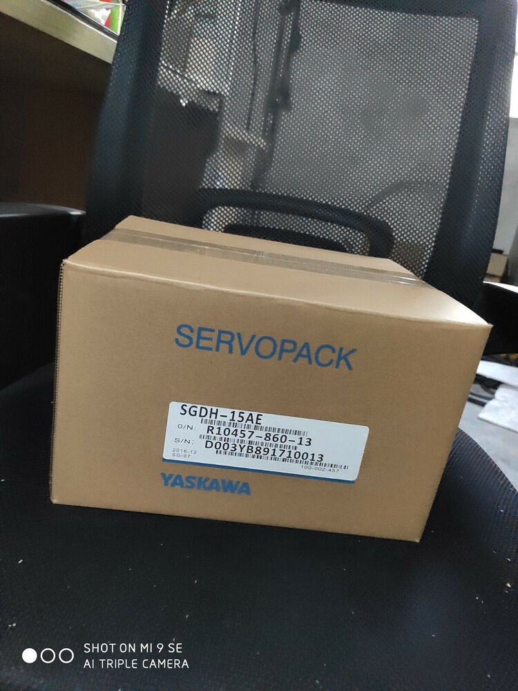 1PC Yaskawa AC Servo Drive SGDH-15AE New In Box SGDH15AE Expedited Shipping DHL / UPS / FedEx