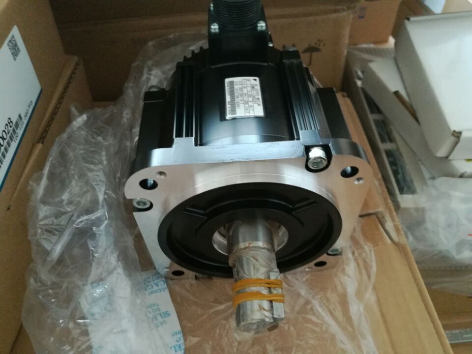1PC New Yaskawa SGMGV-13ADC61 Servo Motor Expedited Shipping SGMGV13ADC61