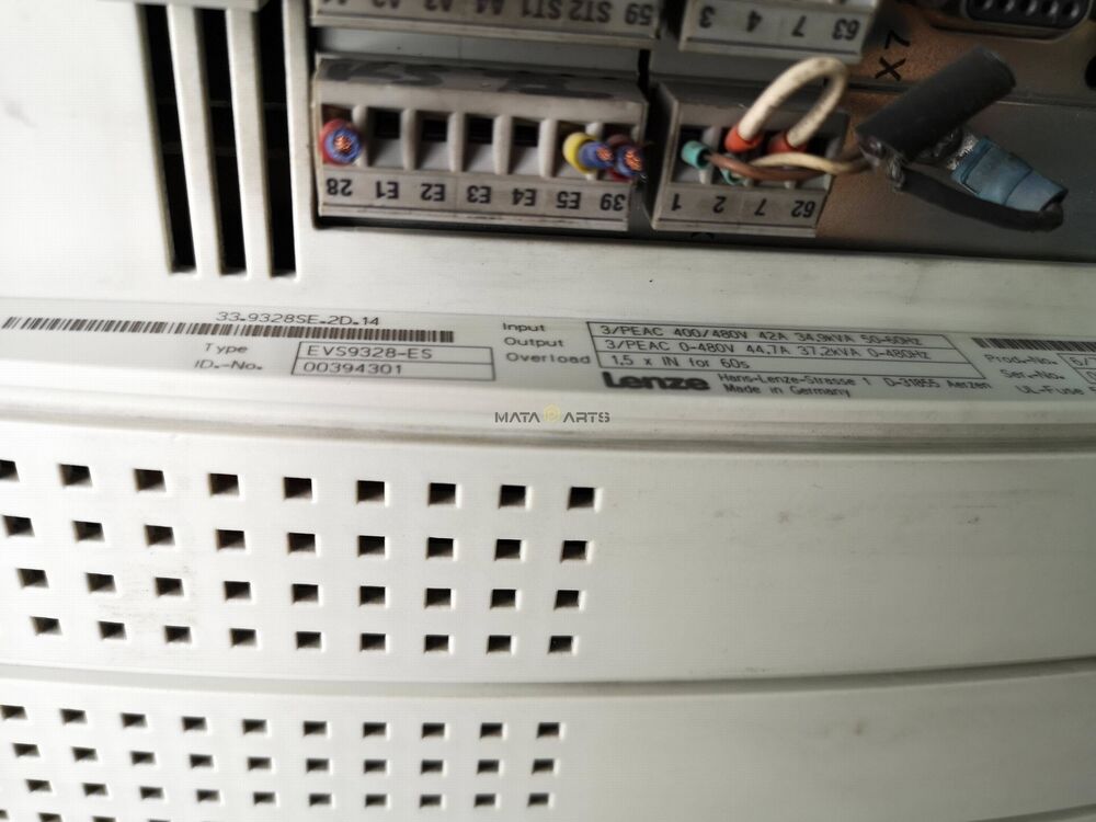 ONE USED LENZE EVS9328-ES