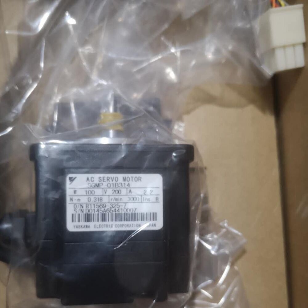 1PC New Yaskawa SGMP-01B314 Servo Motor Expedited Shipping SGMP01B314