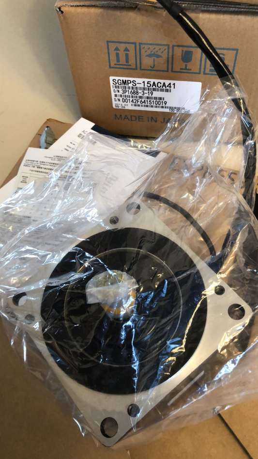 1PC New Yaskawa SGMPS-15ACA41 Servo Motor Expedited Shipping SGMPS15ACA41