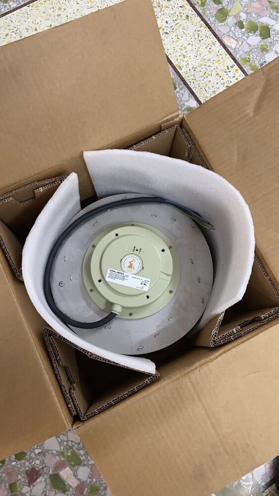 1PCS New In Box Siemens RH28M-2EK.3F.1R RH28M2EK.3F.1R Fast Ship DHL / UPS / FedEx
