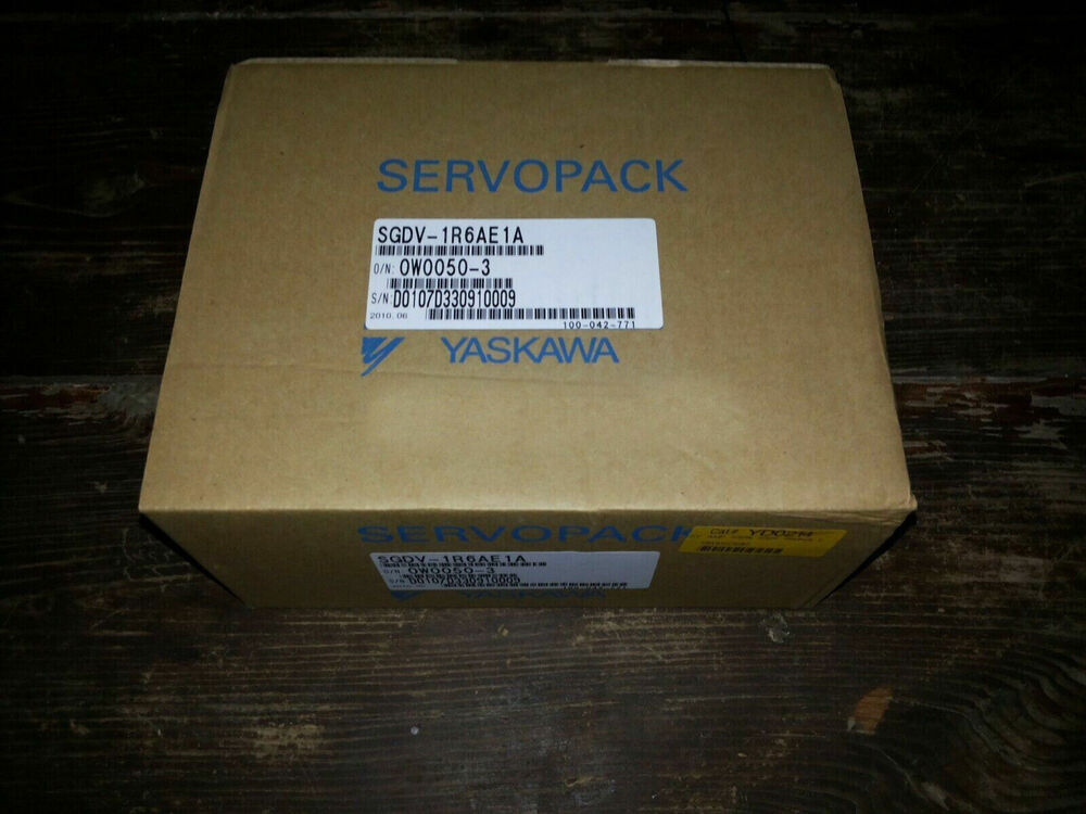 1PC New Yaskawa SGDV-1R6AE1A Servo Driver Expedited Shipping