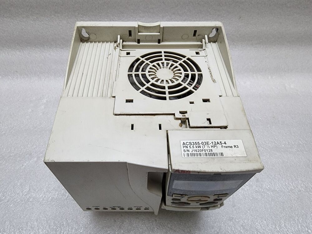 ABB ACS355-03E-12A5-4 AC Guida 3AUA0000058190 5.5kW 7.5HP