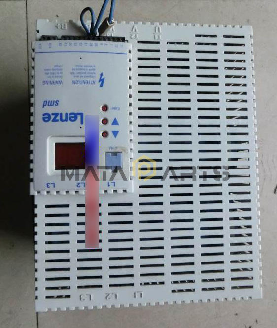 ONE Used Lenze ESMD153L4TXA 15KW Inverter