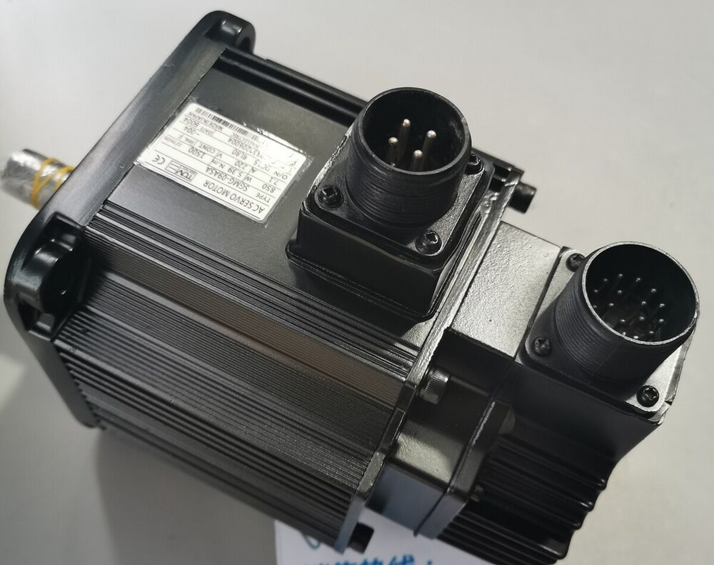 1PC New Yaskawa SGMG-13V2ABC Servo Motor Expedited Shipping SGMG13V2ABC