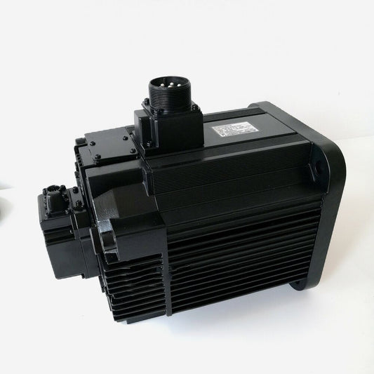 1PC New Yaskawa SGMRS-44A2A-YR21 Servo Motor Expedited Shipping