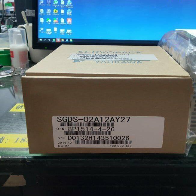 YASKAWA SGDS-02A12AY27 Servo Driver SGDS02A12AY27 New In Box Expedited Shipping DHL / UPS / FedEx