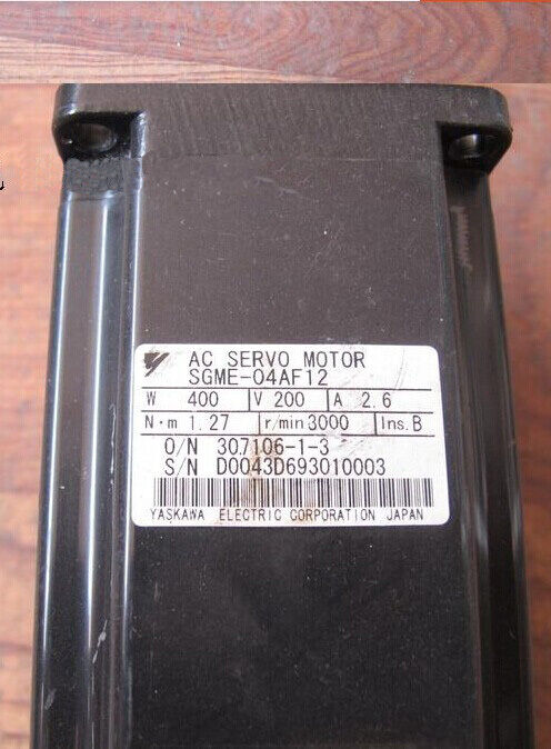 1PC New Yaskawa SGME-04AF12 Servo Motor Expedited Shipping SGME04AF12