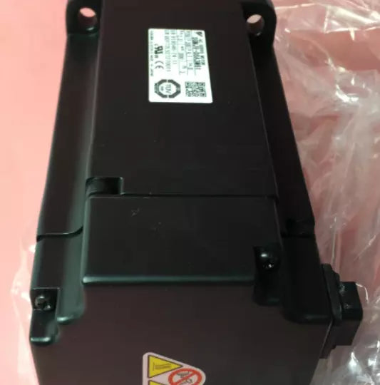 1PC New Yaskawa SGMJV-08A3M61 Servo Motor Expedited Shipping SGMJV08A3M61