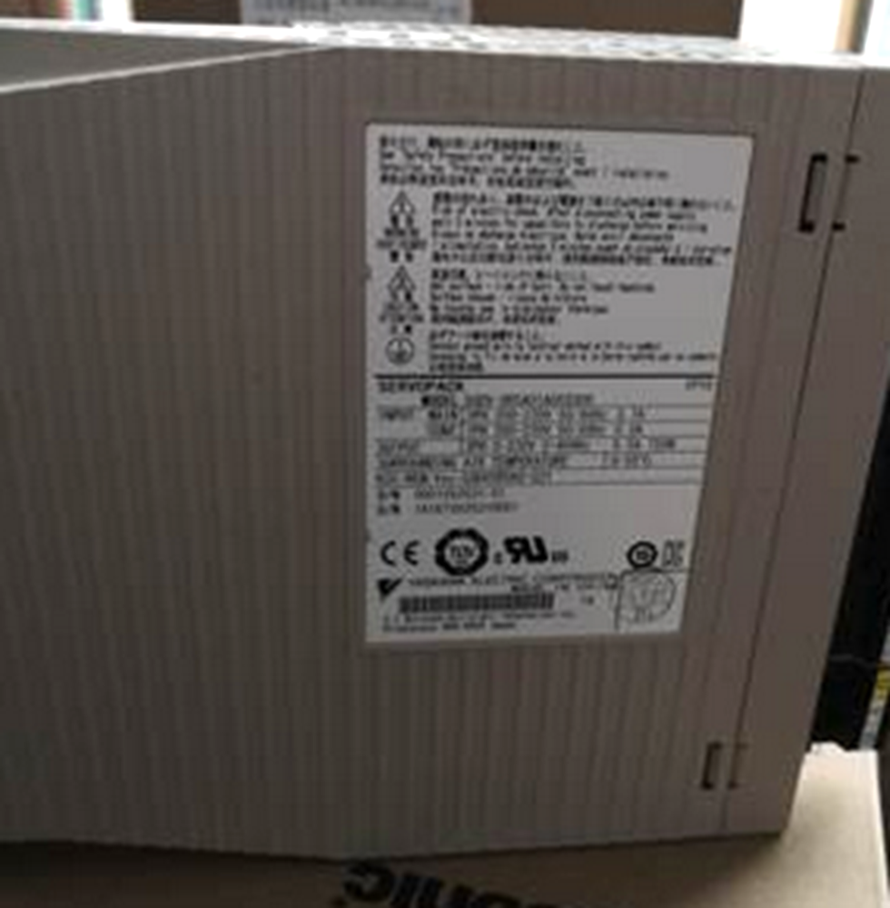 1PC New Yaskawa SGDV-5R5A01A002000 Servo Driver Expedited Shipping