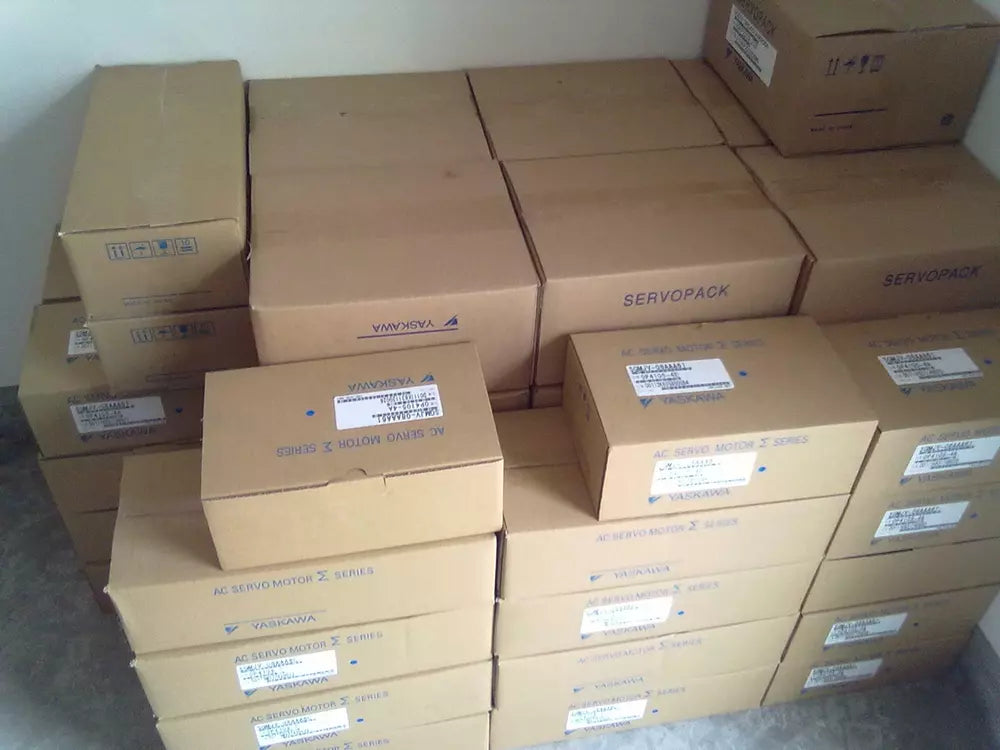 1PC New Yaskawa SGMJV-01ADA41 Servo Motor Expedited Shipping SGMJV01ADA41