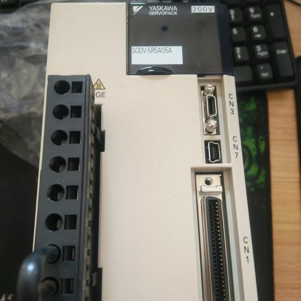 1PC New Yaskawa SGDV-5R5A05A Servo Driver Expedited Shipping