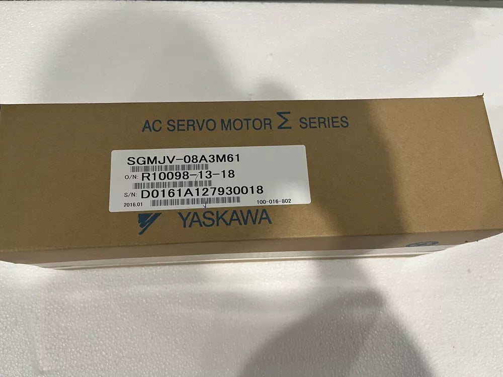 1PC New Yaskawa SGMJV-08A3M61 Servo Motor Expedited Shipping SGMJV08A3M61