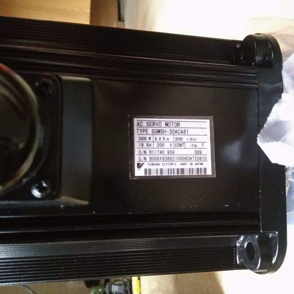 1PC New Yaskawa SGMSH-30ACA61 Servo Motor Expedited Shipping SGMSH30ACA61