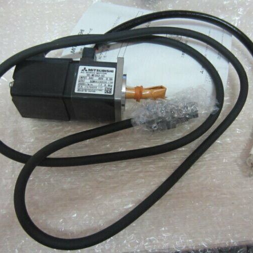 1PC MITSUBISHI HC-MF053-S3 Servo Motor HCMF053S3 New In Box Expedited Shipping DHL / UPS / FedEx