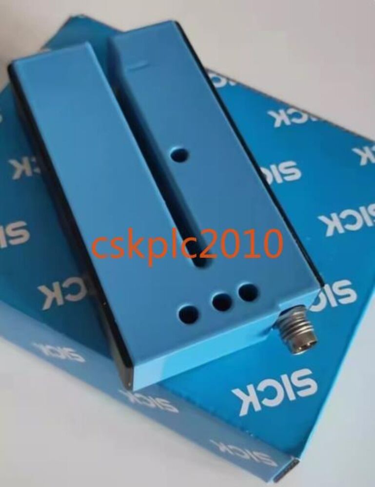 1PCS Original SICK slot sensor UFN3-70B413 6049678 in good condition in stock