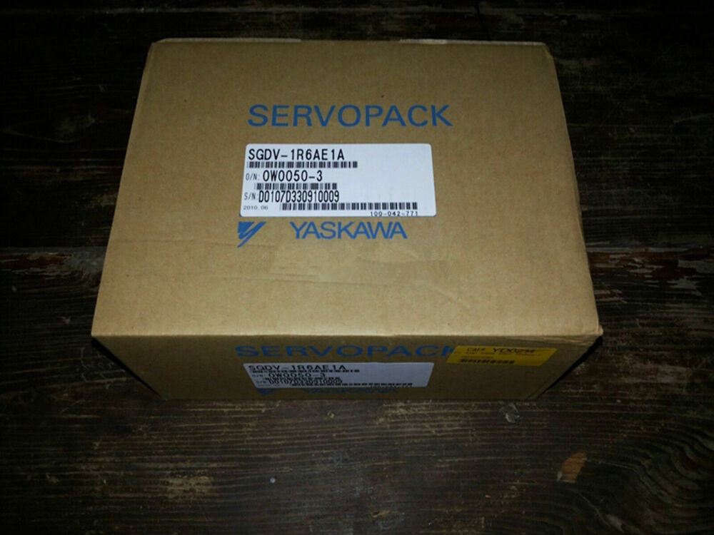 1PC New Yaskawa SGDV-1R6AE1A Servo Driver Expedited Shipping