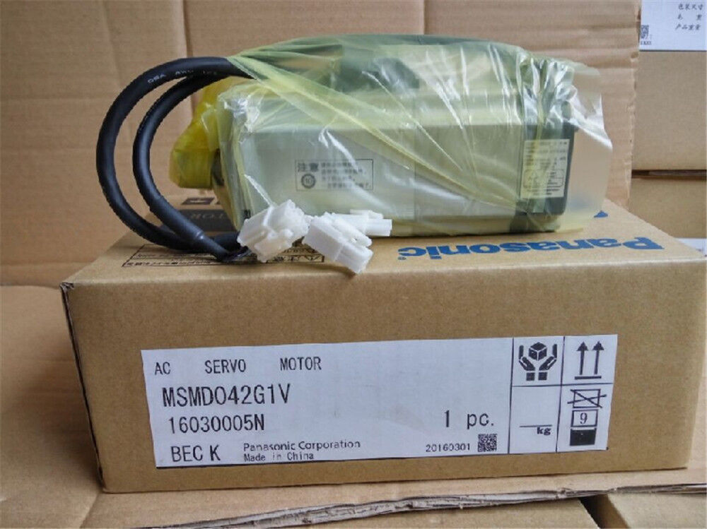 1PC New In Box Panasonic MSMD042G1V Servo Motor Expedited Shipping