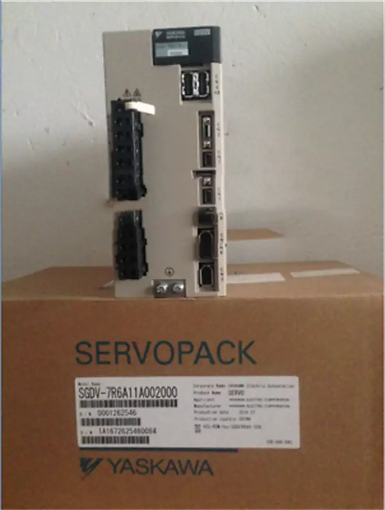 1PC New Yaskawa SGDV-7R6A11A002000 Servo Driver Expedited Shipping