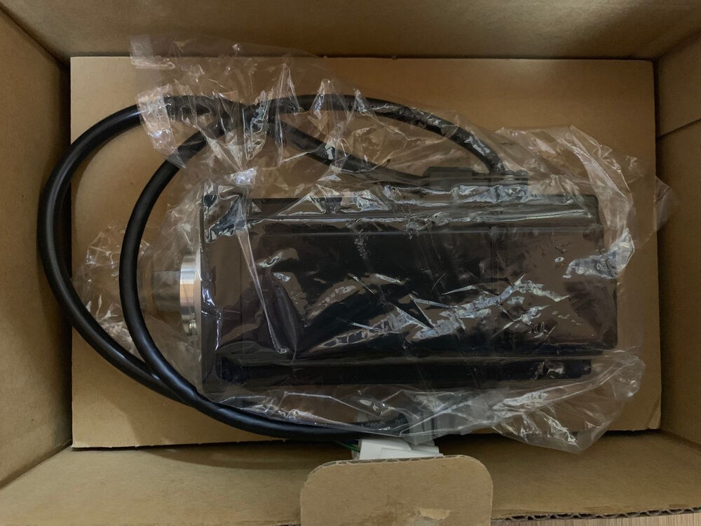 1PC New Yaskawa SGMAH-04AAA6S Servo Motor Expedited Shipping SGMAH04AAA6S