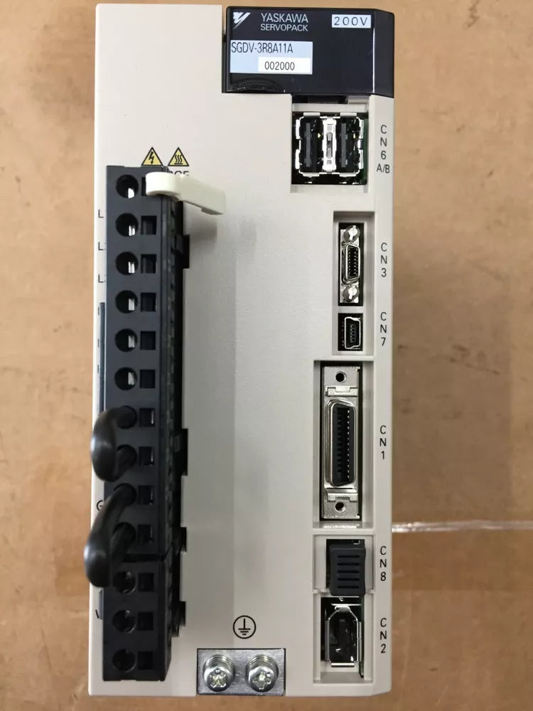 1PC New Yaskawa SGDV-3R8A11A002000 Servo Driver Expedited Shipping