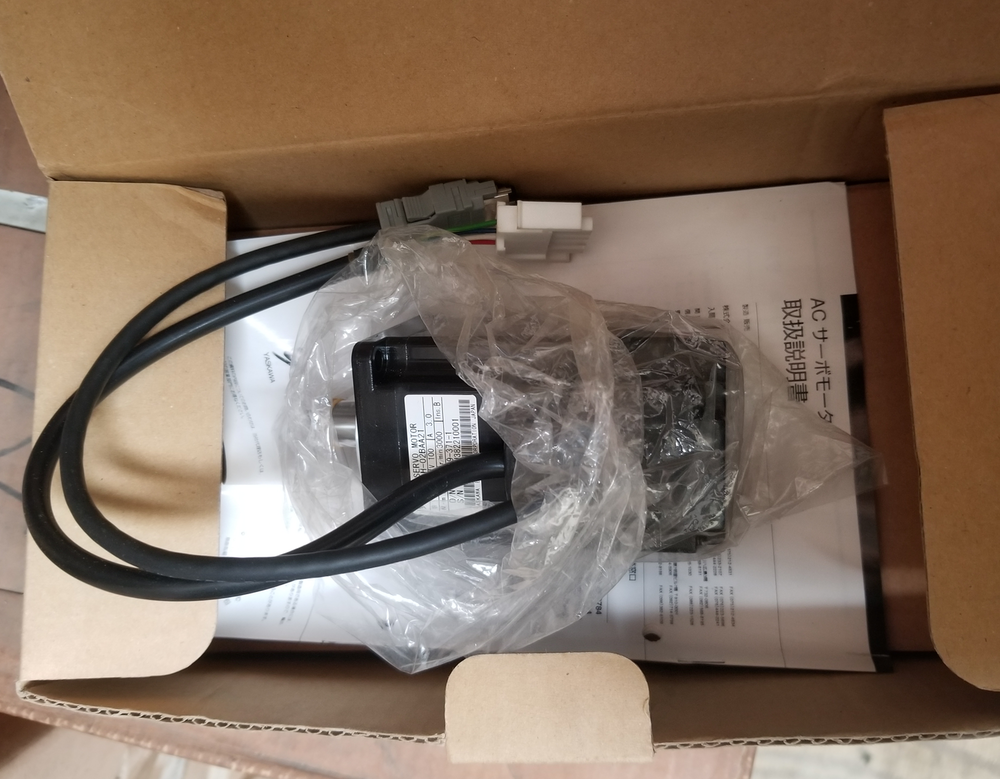 1PC New Yaskawa SGMAH-02BAA21 Servo Motor Expedited Shipping SGMAH02BAA21