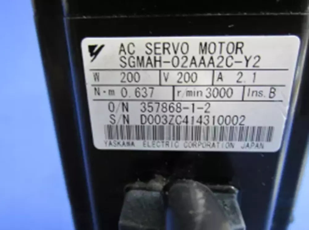 1PC New Yaskawa SGMAH-02AAA2C-Y2 Servo Motor Expedited Shipping