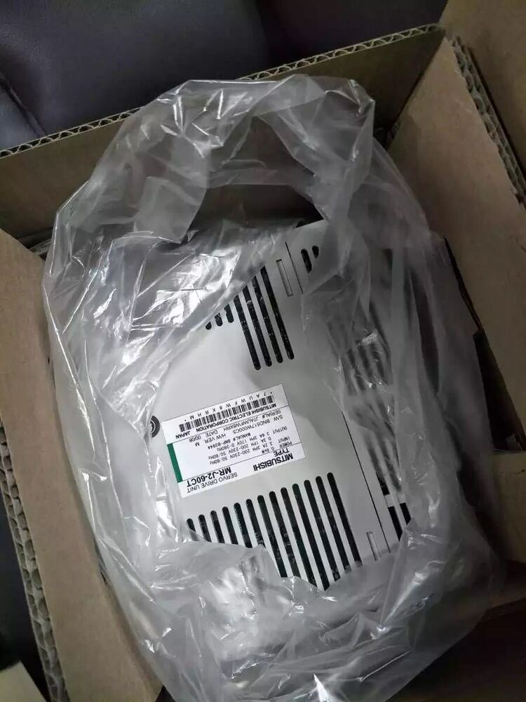 1PC MITSUBISHI AC SERVO DRIVER MR-J2-60CT MRJ260CT NEW FREE EXPEDITED SHIPPING DHL / UPS / FedEx