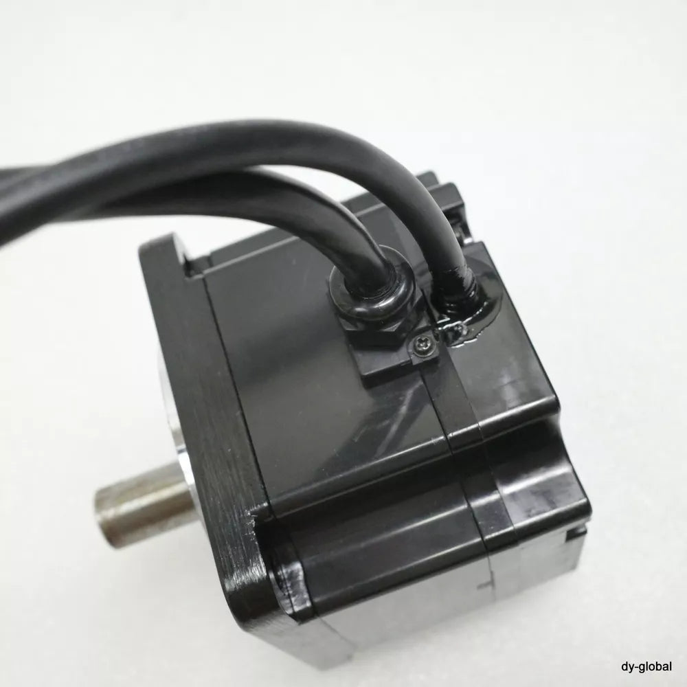 1PC New Yaskawa SGMP-02A312 Servo Motor Expedited Shipping SGMP02A312