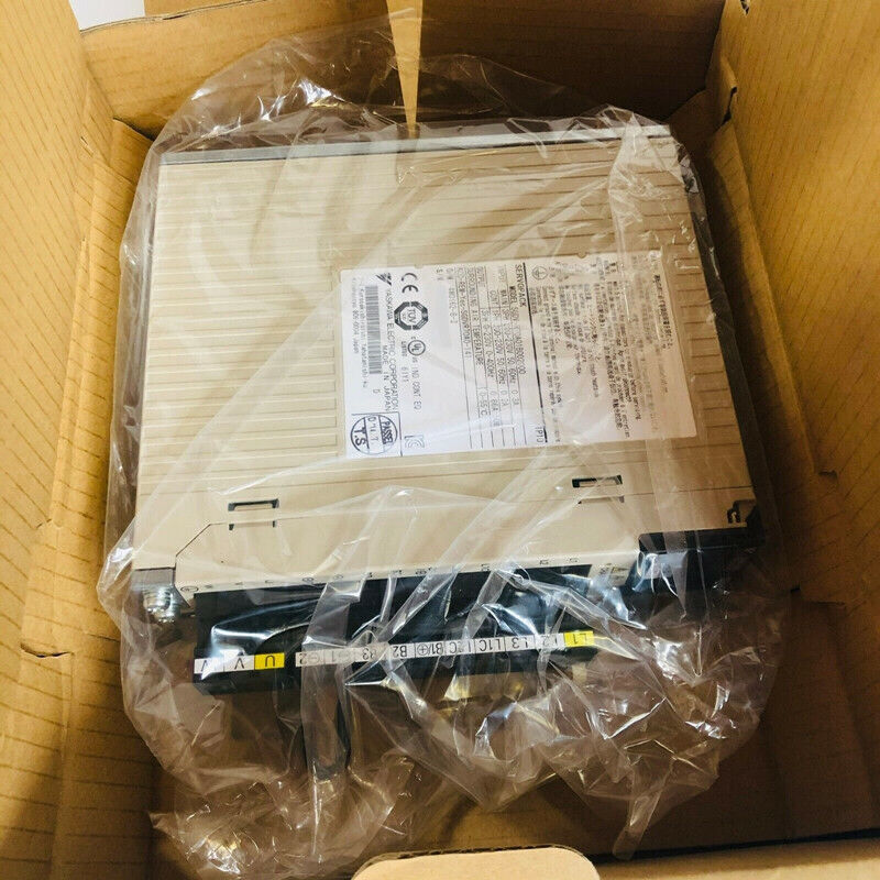 1PC New In Box Yaskawa SGDV-R90A21A Servo Drives Expedited Shipping
