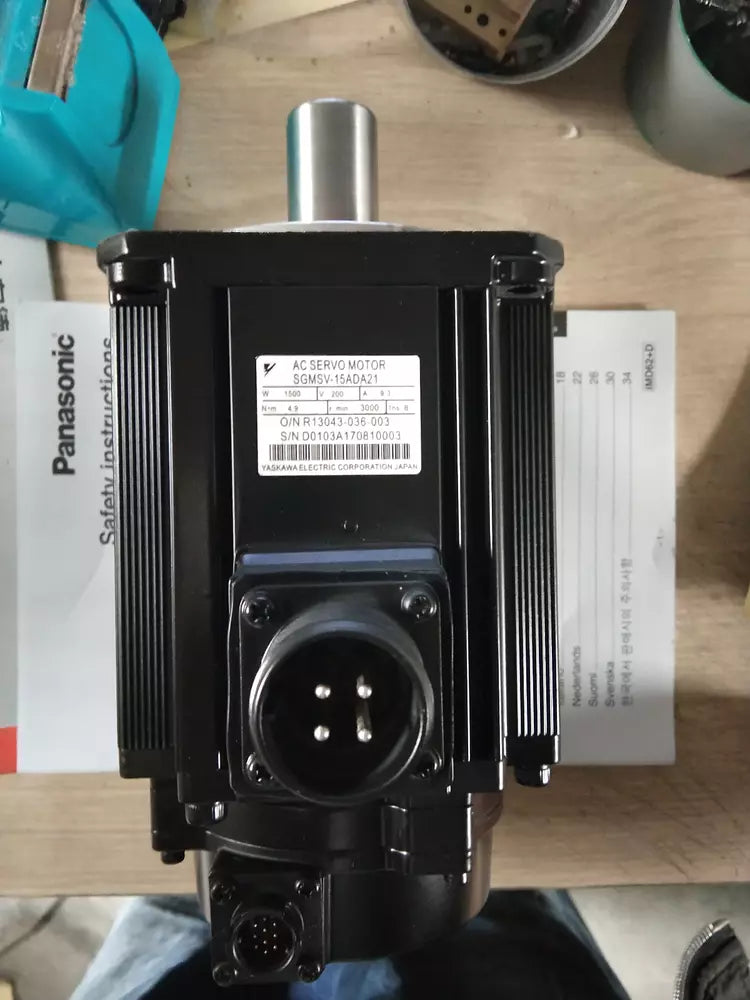 1PC New Yaskawa SGMSV-15ADA21 Servo Motor Expedited Shipping