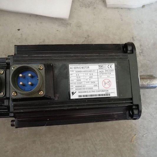 1PC New Yaskawa SGMSH-40DCA6F-OY Servo Motor Expedited Shipping